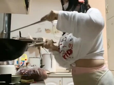 今晚吃奶香蛋炒饭