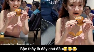 Bậc thầy là đây chứ đâu