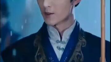 อวิ๋นโม่ เกิดใหม่เปลี่ยนชะตารักษาตระกูล