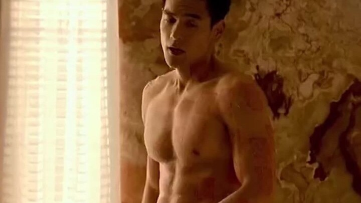 #CreativeInspiration#Evil Never Suppresses Justice#Eddie Peng “Just run away with your butt naked? H