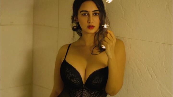 sexy Girl hot Dancer