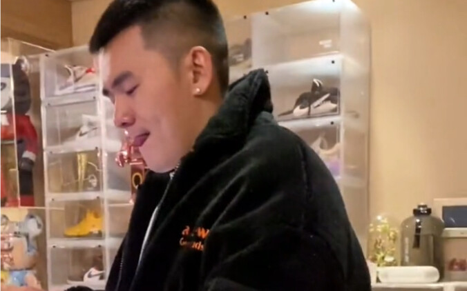 姐妹们！来晚了！这次是大家要看的吧！