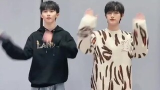 [Times Youth League] [2.18 "Warming Up" Couple Gesture Dance Full Member Compilation] Let's see who 