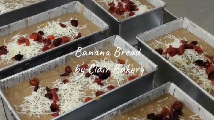 🍌🧀 Cranberry Cheese Banana Bread by Clair Bakery