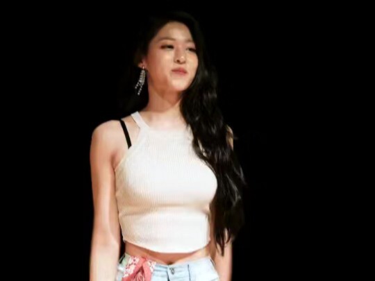 AOA Seolhyun 金雪炫