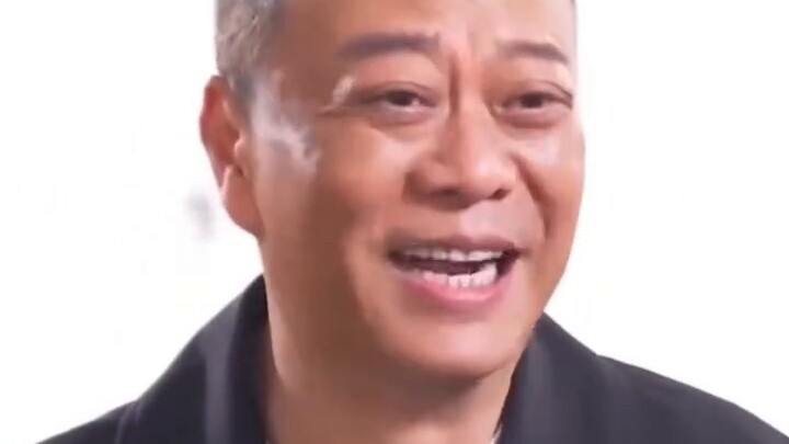 ฮามาก! โอวหยางเจิ้นหัวเล่าถึงตอนที่ถ่ายทำ "สี่พรสวรรค์" แล้วถูกจ้าจ้าฮุยบังคับให้ใส่ชุดโบราณไปทดลองข