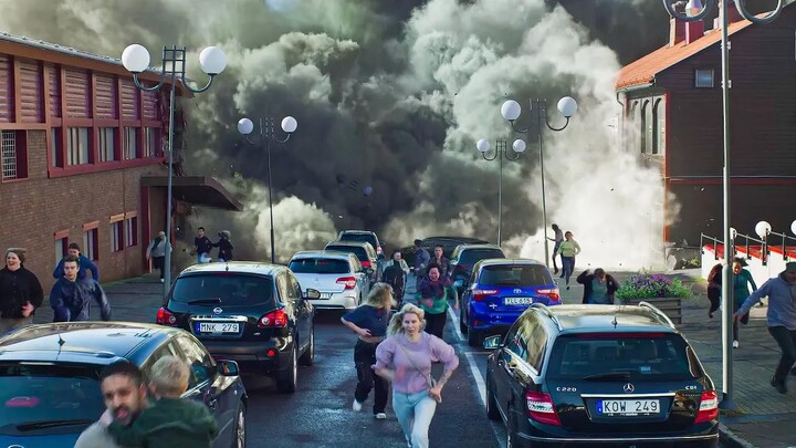 Minor Earthquake Triggers Massive Sinkhole That Instantly Swallows an Entire City