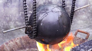 耗时80小时！自制铁球，还原失传50年的神秘料理！
