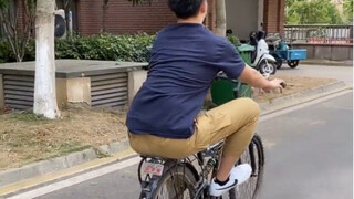 小时候的迷惑行为 只有我会这么骑车么