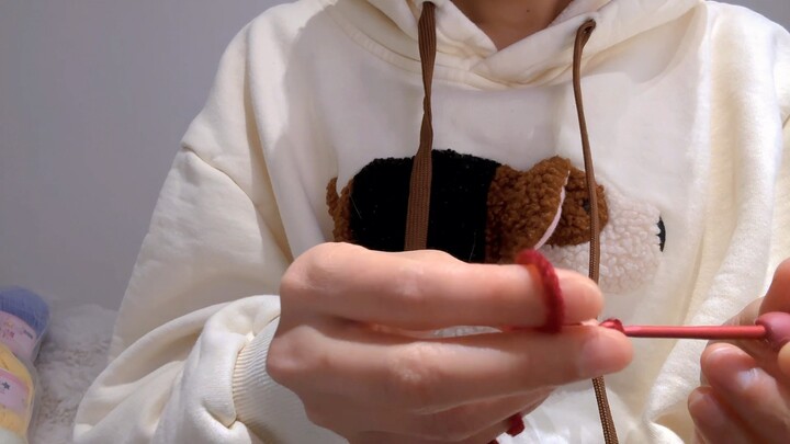Haha, I just busted out some yarn and gave it a try—watched a video to learn the chain stitch. So mu