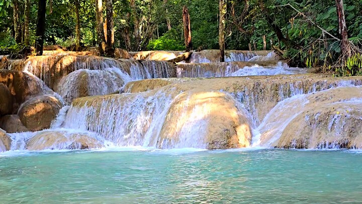 Tad sae Waterfall in Luangprabang Laos, ນ້ຳຕົກຕາດແສ້