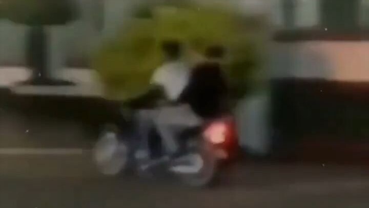 Keterampilan menyetirmu memang hebat, lain kali aku nggak mau naik mobilmu lagi.