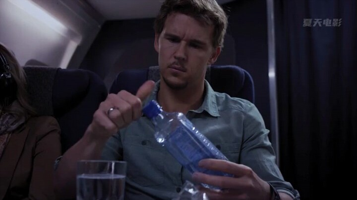 นี่มันเกิดอะไรขึ้นกันแน่?