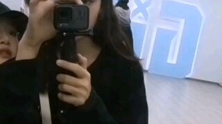 يو يان، يا لها من امرأة وسيمة جدًا