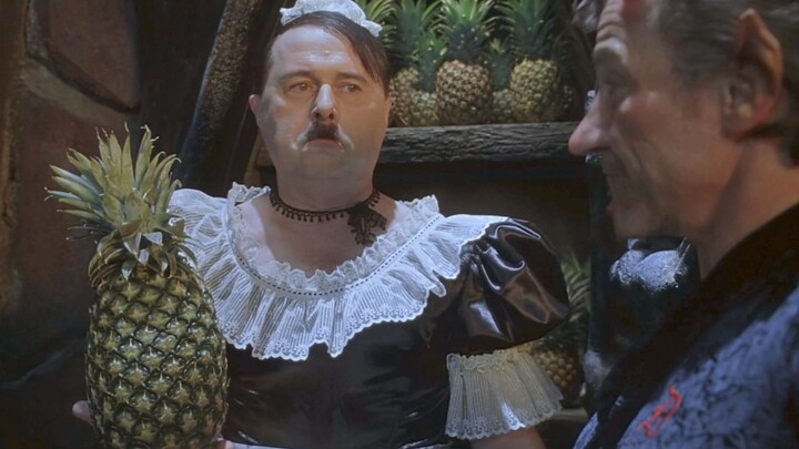 Sau khi Hitler chết, ông ta bị đày xuống địa ngục, buộc phải mặc đồ hầu gái và bị Satan trêu chọc đủ