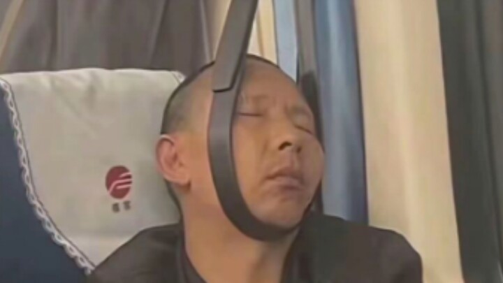 “There are no ordinary people on the overnight train’s hard seat.”