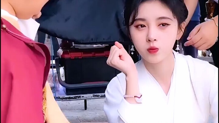 Big sister, you're so beautiful!