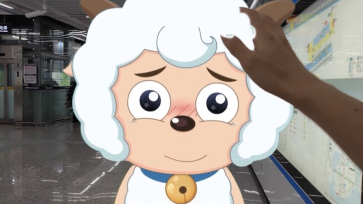 Am I the first guy to “rua” (cuddle) Pleasant Goat and Big Big Wolf? Took Xi Zi to see the Genshin I