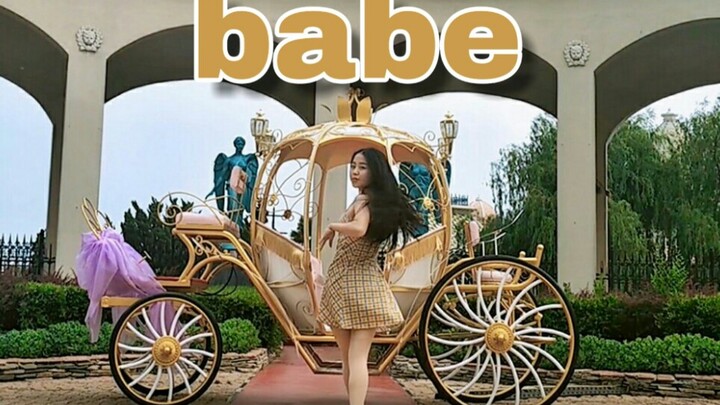 HyunA-babe, can I become your little princess if I sit on this pumpkin carriage?