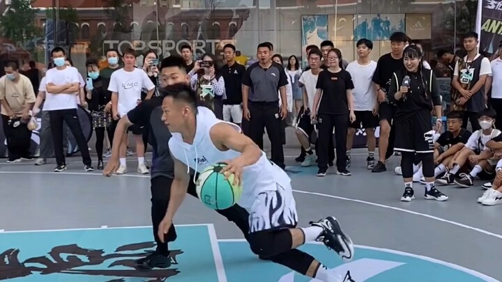 A referee who can’t play basketball isn’t a good coach!