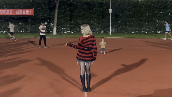 [swallla] Military training special edition Wenzhou University Kimo random dance 12th military train