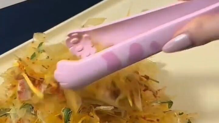 Ăn bánh tráng dĩ tui nhoa 😋 Mlem mlem không chịu nổi