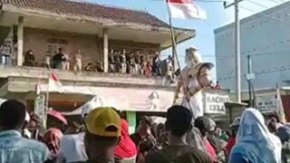 pantes aja si kakek malas angkat tongkat, ternyata kecapean abis di arak warga 😂😂🙏🙏