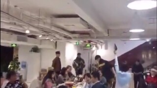 【Xiao Zhan】The famous corner cake eating Xiaozan〖Super Star Academy Celebration Banquet〗