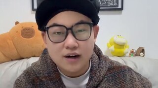 Đôi khi, việc đi mua sắm một mình thực sự là bất lực.