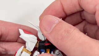 Good glue! But it's a bit impossible to have good glue? —— Bandai Gundam Gachapon MSE 28 Extraordina