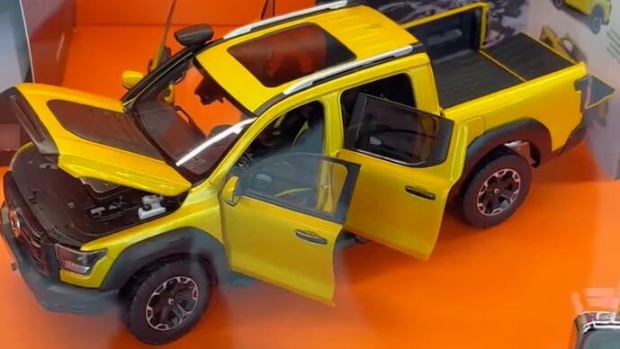 Dinding model mobil sangat spektakuler! Toko fisik resmi Tuoyi telah dibuka! Semuanya mobil bagus. I