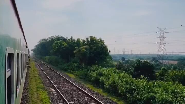 如果你在，沿途的风景一定更美 🚆❤️