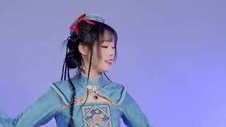 Such a cute little zombie, what's wrong with biting you?