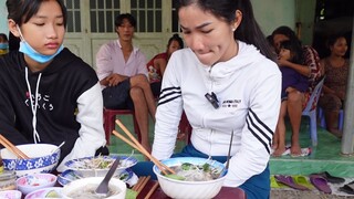 HỦ TIẾU CHỬI chửi quá sao ăn