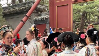 颐和园来了一群可爱的外国格格！！！