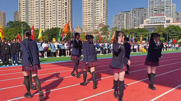 JK trường học nhảy múa