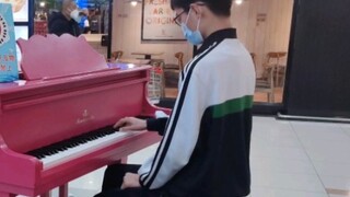 [Piano] High school up played "KING" on the street, high energy ahead!