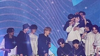 [SEVENTEEN] Tearful | "Our team is really special" "The more time passes, the less we want to separa