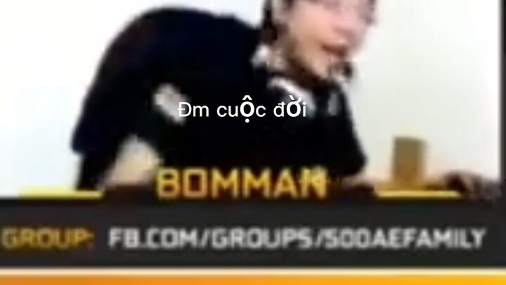 Bomman đập bàn