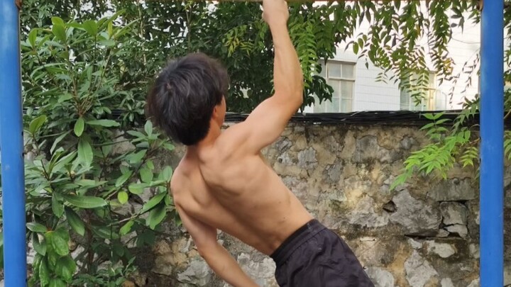 Delapan kali pull-up seharusnya sudah mencapai level teratas di seluruh provinsi, kan?