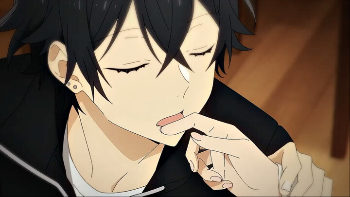 Beginilah cara memberi makan pacarmu jeruk Gongcun. #RekomendasiAnime