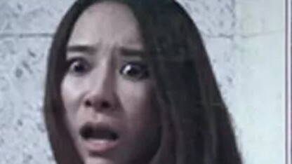 [Three Guns] A beautiful woman is imprisoned in a secret room and is tortured about human nature. On