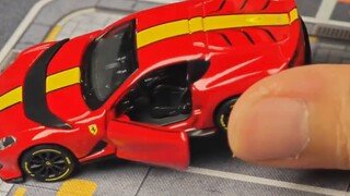 [Quick View Autobahn#28] มันบดขยี้เพื่อนๆ ของมันและบีบคอกล่องสีแดงและสีขาว Ferrari 812รีวิวการแข่งขั