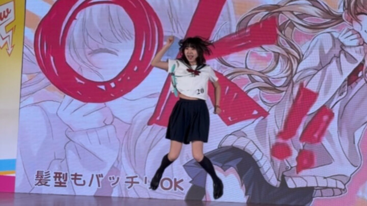 First time competing in a cosplay dance contest—did I pull off “cute otaku”?