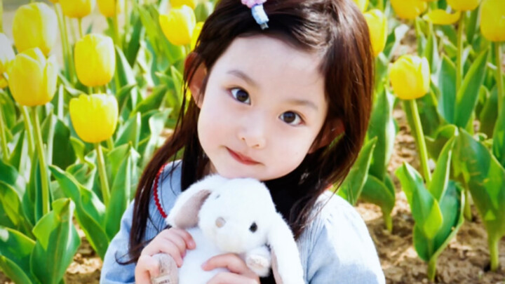 Gu thẩm mỹ của cô bé lại lên một tầm cao mới rồi~