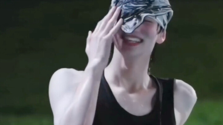 Ảnh vóc dáng truyện tranh Hàn Quốc bước vào đời thực: Shin Wi x Gisele