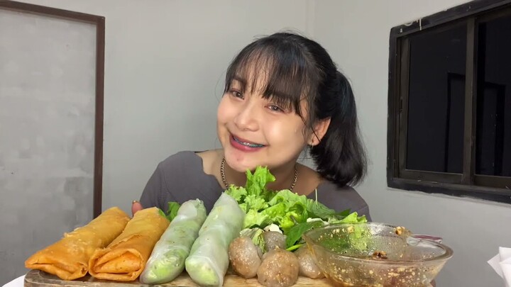 เปาะเปี๊ยะสด+แบบทอดกรอบๆ สาคู กัดพริกกับเผ็ดๆ💕🔥