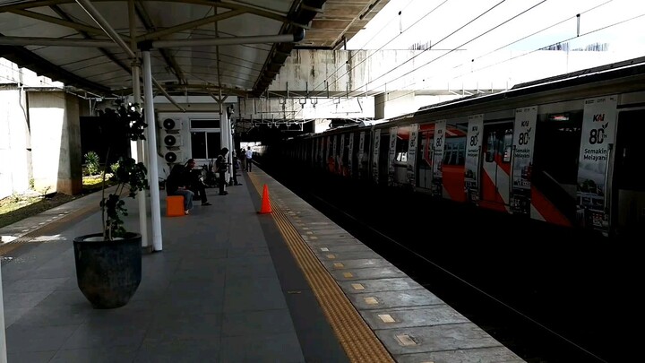 kereta api tahun 2026 diiringi dengan beberapa lagu