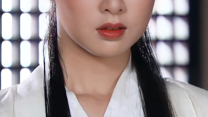 Unbelievable! This crazy guy and this beauty are actually played by the SAME ACTOR!!!