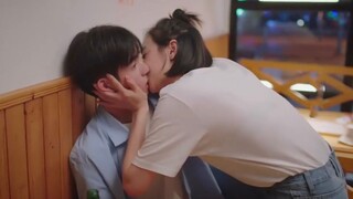 [Cô Lưu] Bộ phim thần tượng lãng mạn "Điểm dừng chân tiếp theo là hạnh phúc" khiến đầu tôi ong ong v
